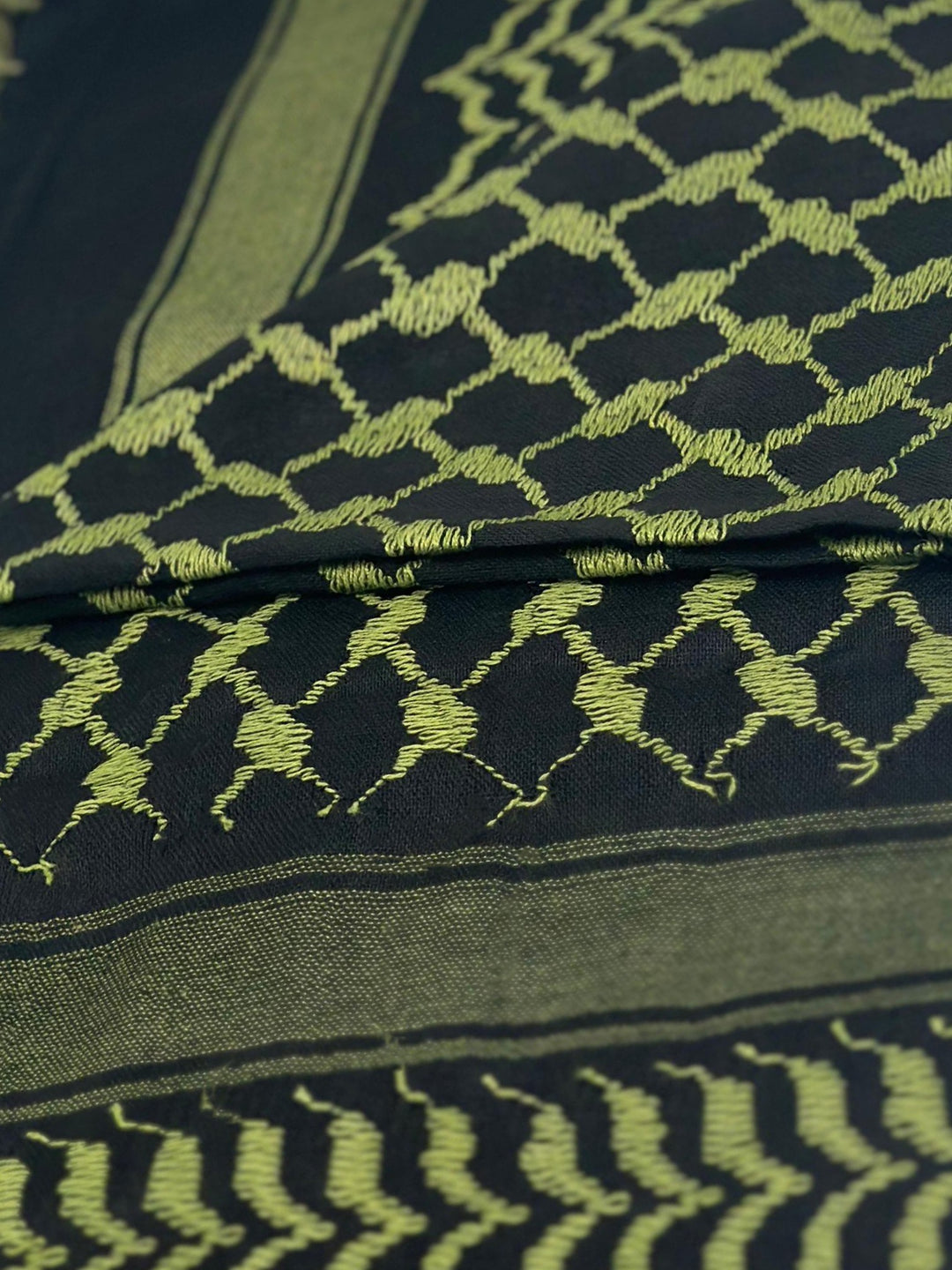 Olive Green X Black: Elegant Palestinian Kuffiyeh