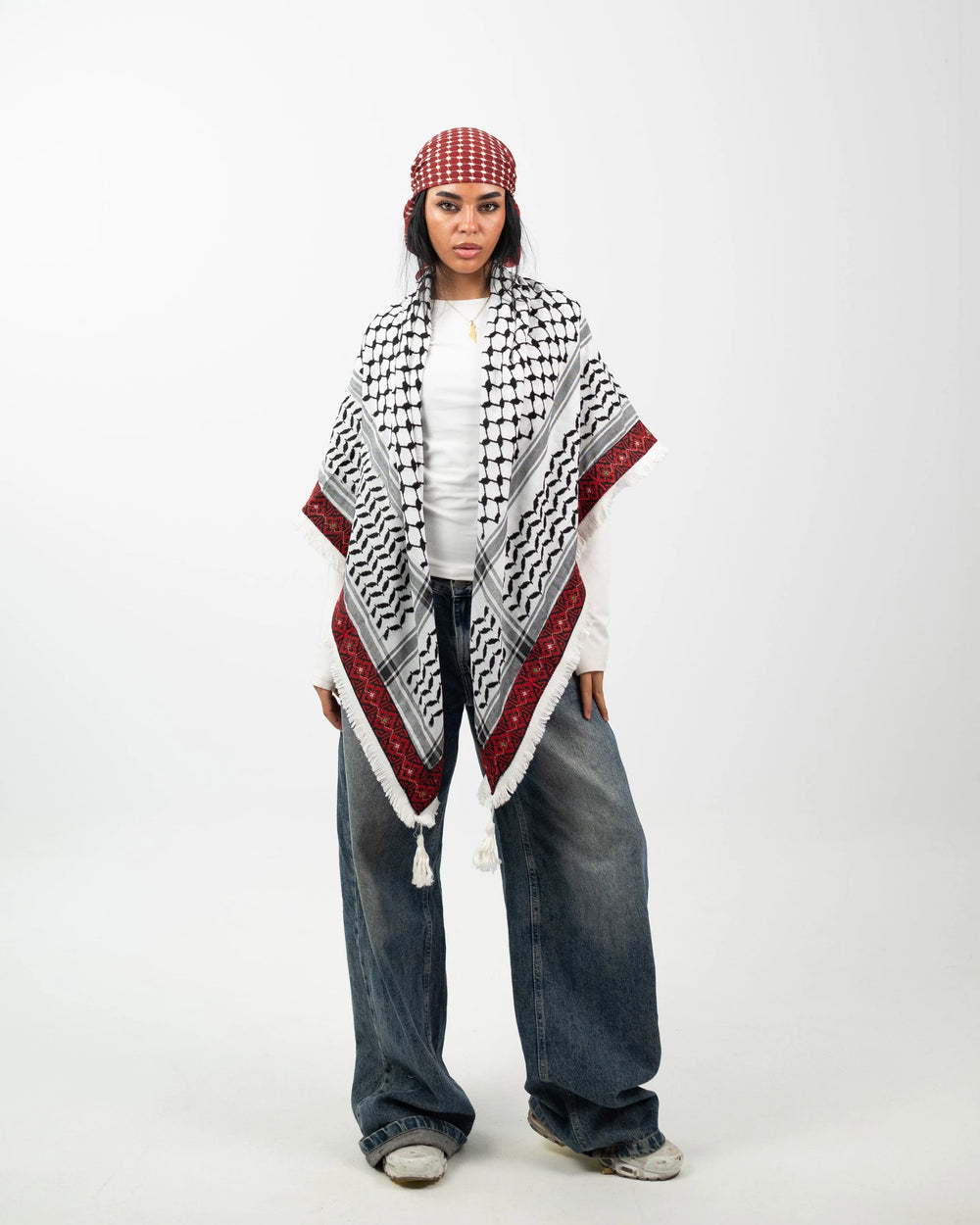 Embroidered Legacy – Red Rose kuffeyah