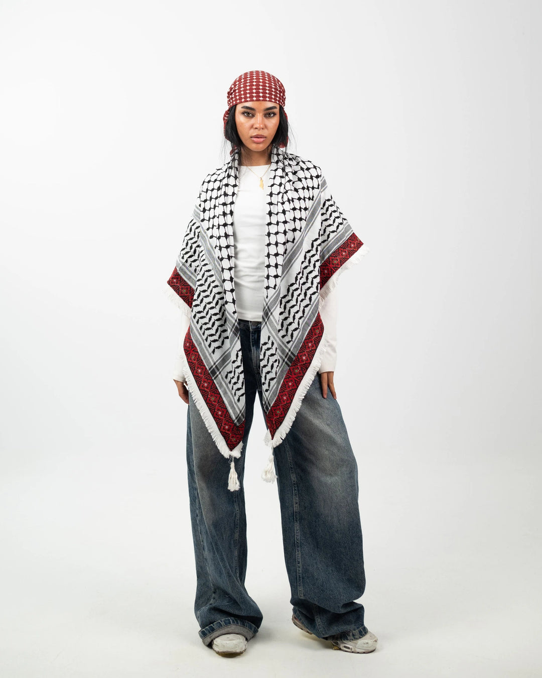 Embroidered Legacy – Red Rose kuffeyah