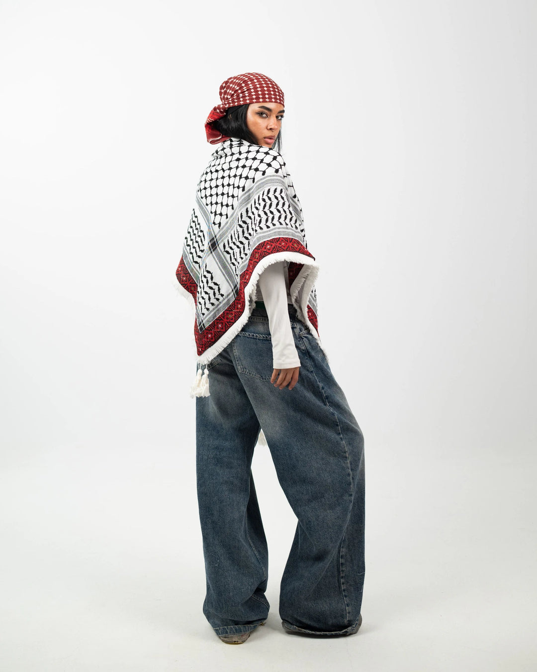 Embroidered Legacy – Red Rose kuffeyah